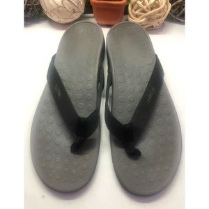 ViONIC'S WAVE TOE POST SANDAL